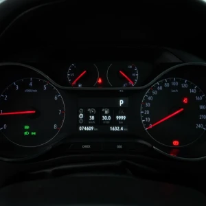 أوبل Cross Land 2021